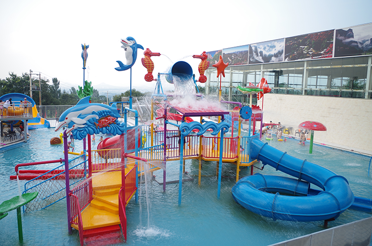 How to reduce weather damage to water park equipment